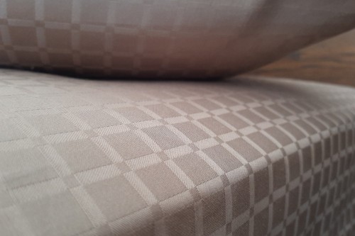 Kissenbezug aus kariertem satin aus ägyptischer baumwolle TC300