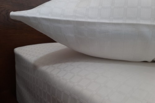 Baby duvet cover in check sateen Egyptian cotton 300TC