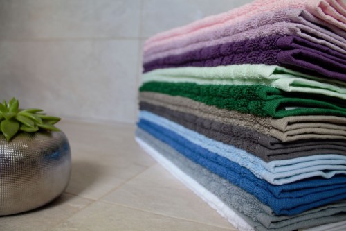 4er-Set Badematte 800 g/m² aus ägyptischer Baumwolle.