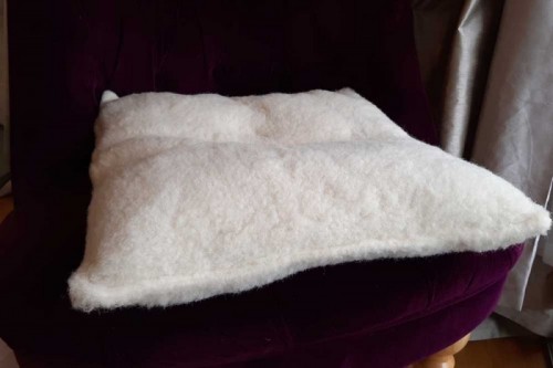 Wool seat cushion