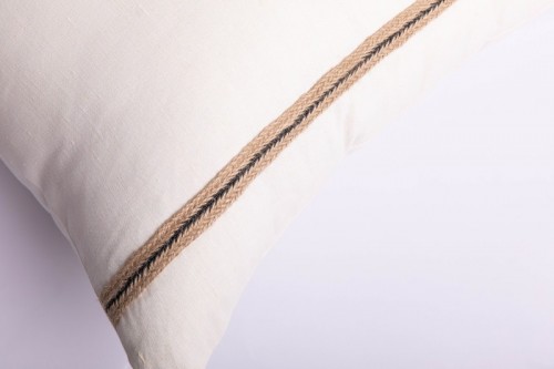 Fodera per cuscino in lino con linee decorative in juta