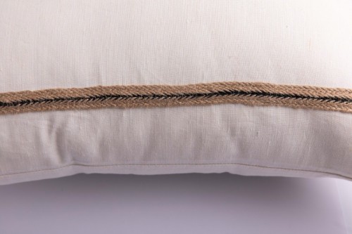Fodera per cuscino in lino con linee decorative in juta