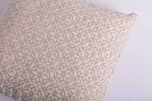 Decorative jacquard cushion cover